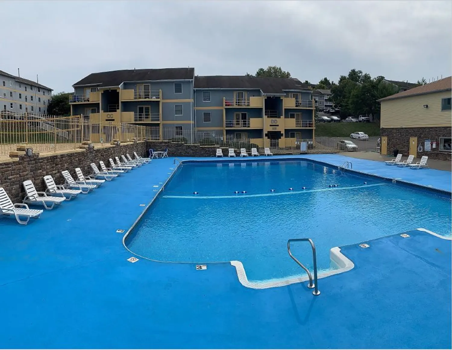 Chateau Royale Apartments